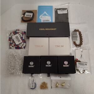 Fashion Costume Jewelry Lot/16 Mixed Brands